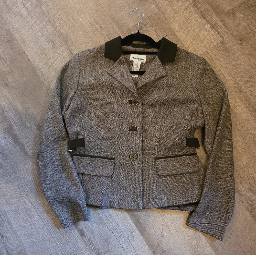 Perceptions Petite Gray Belted Waist Blazer Contrast Collar Sz 8P